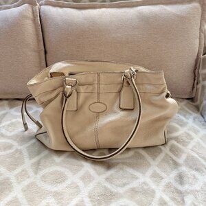 Tod's Cream Pebbled Leather Tote Bag - Made in Italy